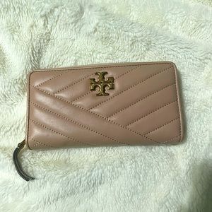 NWT Women's wallet KIRA by TORY BURCH